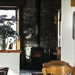 Couette-café Maddens Bridge Bar & 4*