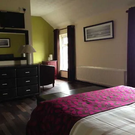 Bed & Breakfast Maddens Bridge Bar & Bundoran