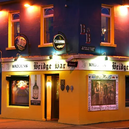 Maddens Bridge Bar & 班多伦