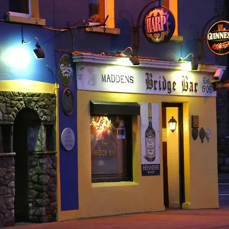 Bed and Breakfast Maddens Bridge Bar & Bundoran