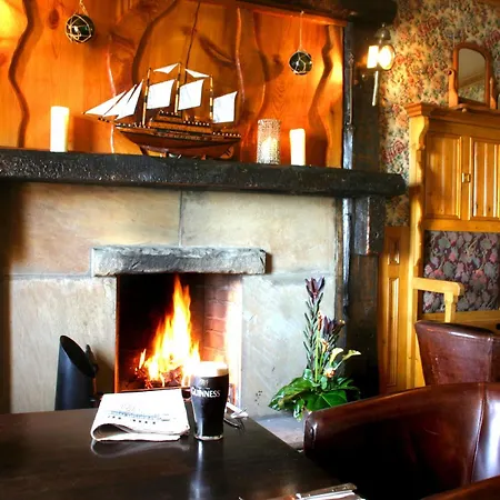 Bed and Breakfast Maddens Bridge Bar &