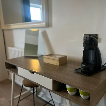 Bed and Breakfast Maddens Bridge Bar & 4*