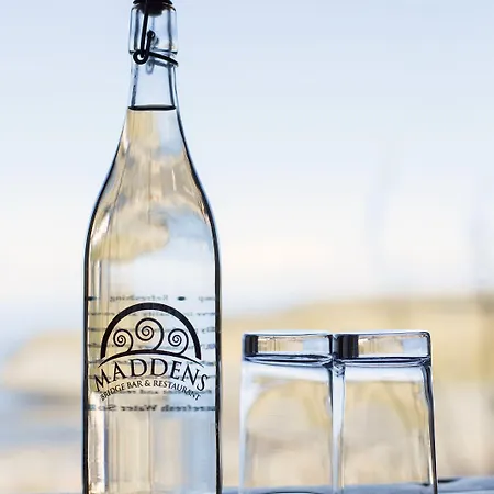 Maddens Bridge Bar & Bed and Breakfast Bundoran