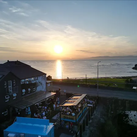 Maddens Bridge Bar &