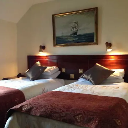 Maddens Bridge Bar & Bed & Breakfast