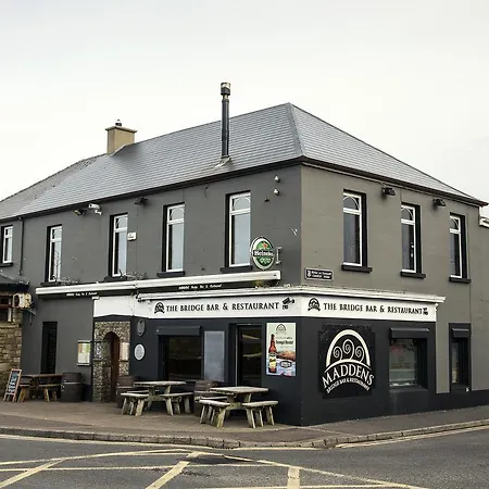 Maddens Bridge Bar & 住宿加早餐酒店 4*