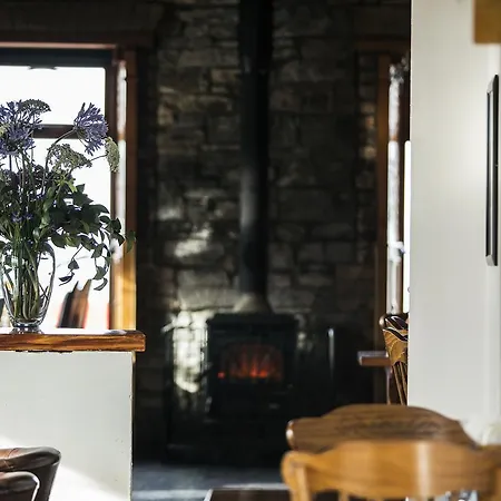 Bed and Breakfast Maddens Bridge Bar & 4*