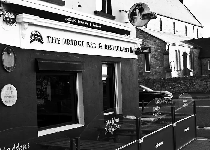 Maddens Bridge Bar & バンドラン