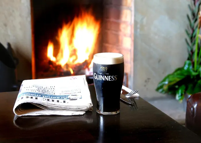 ベッド・アンド・ブレックファスト Maddens Bridge Bar &