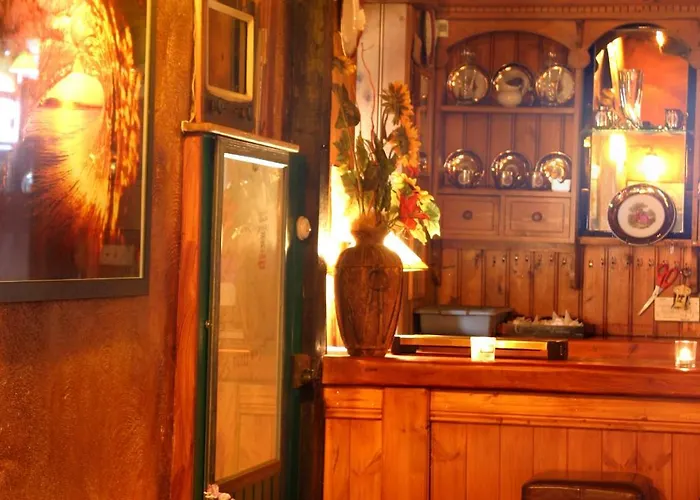 ベッド・アンド・ブレックファスト Maddens Bridge Bar & 4*