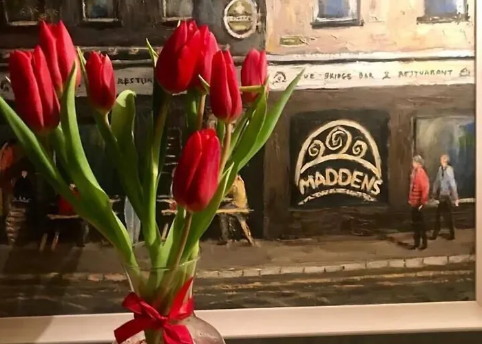 Maddens Bridge Bar & Bundoran