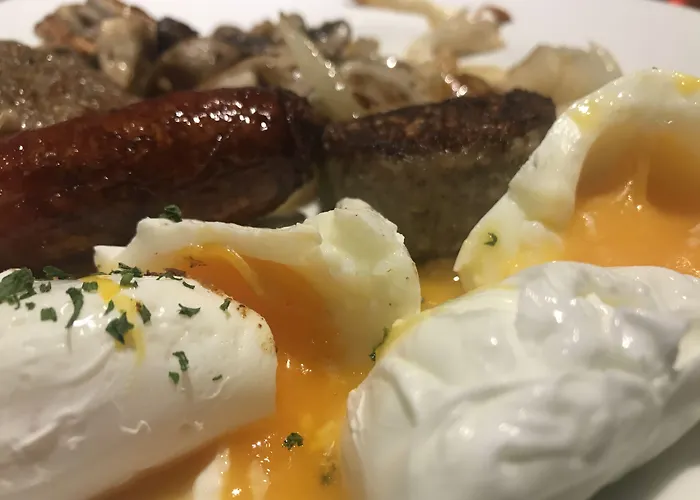 Maddens Bridge Bar &