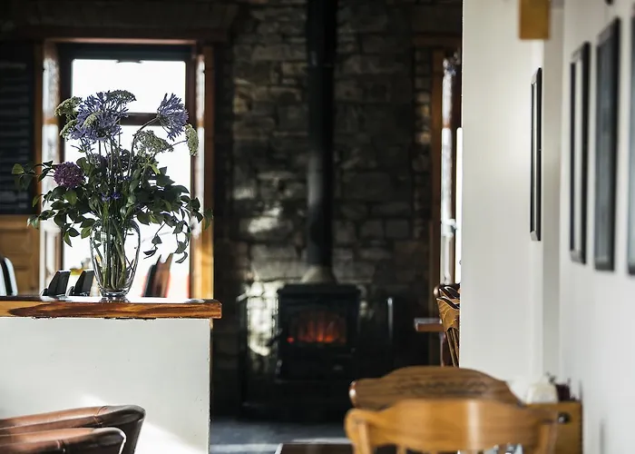 ベッド・アンド・ブレックファスト Maddens Bridge Bar & 4*